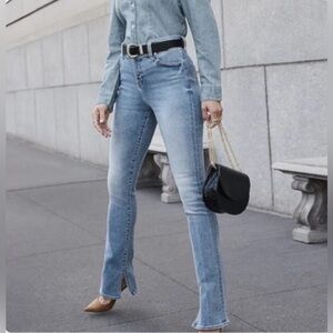 Express Mid rise light wash Skyscraper jeans